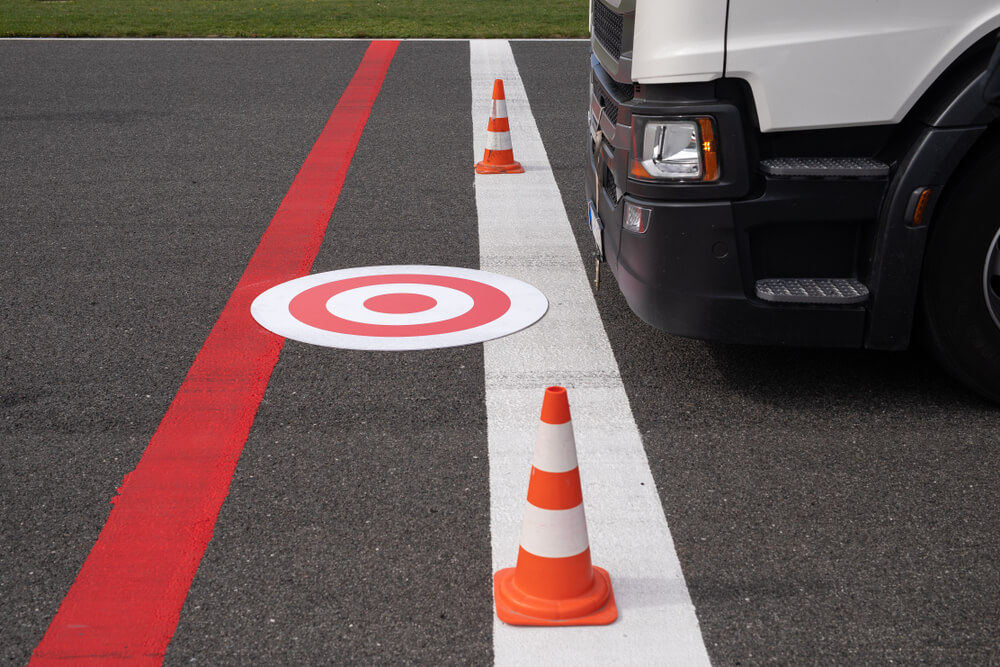 Essential Truck Driving Skills Every Tennessee Driver Should Master